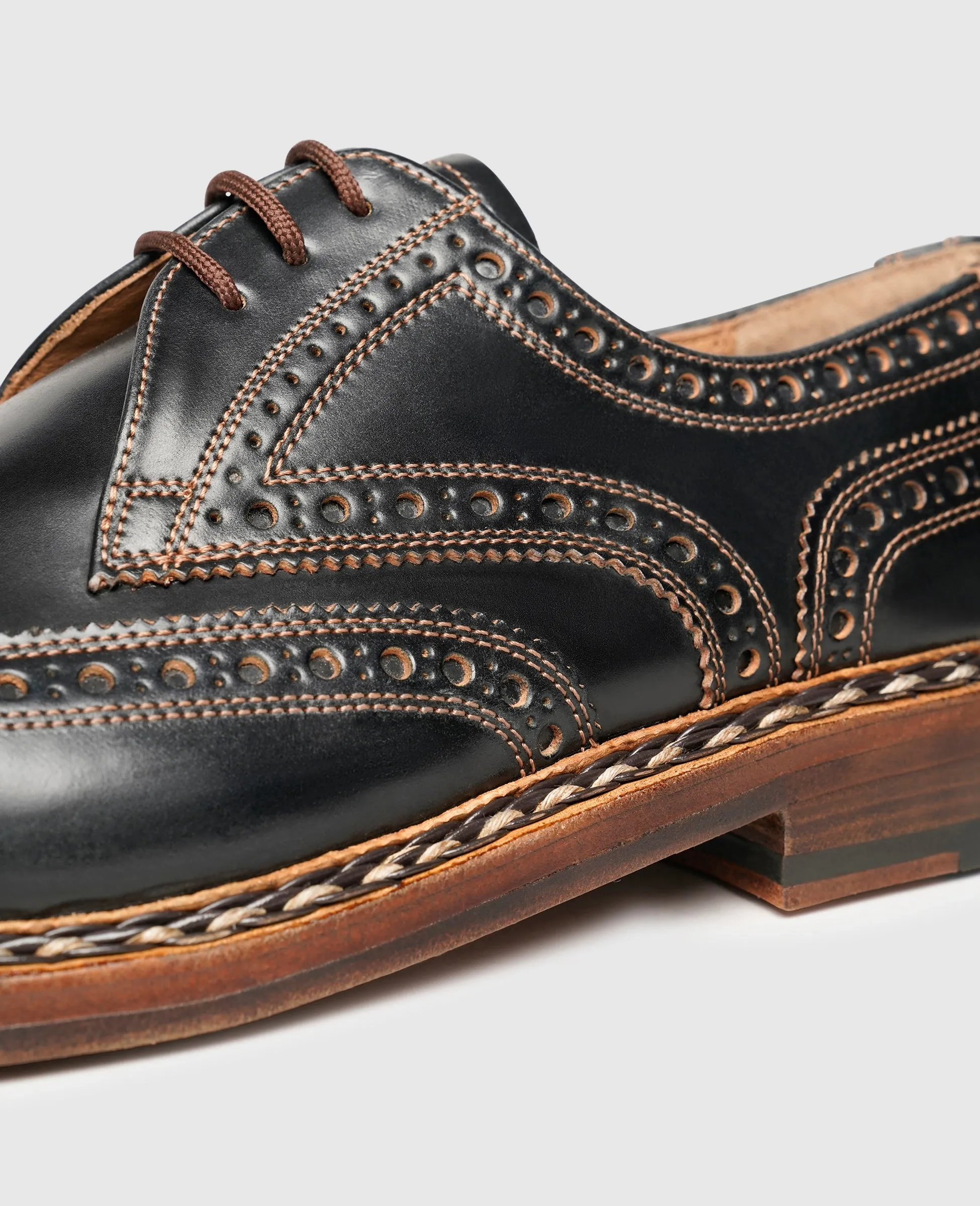 Buda Full-Brogue C - Black