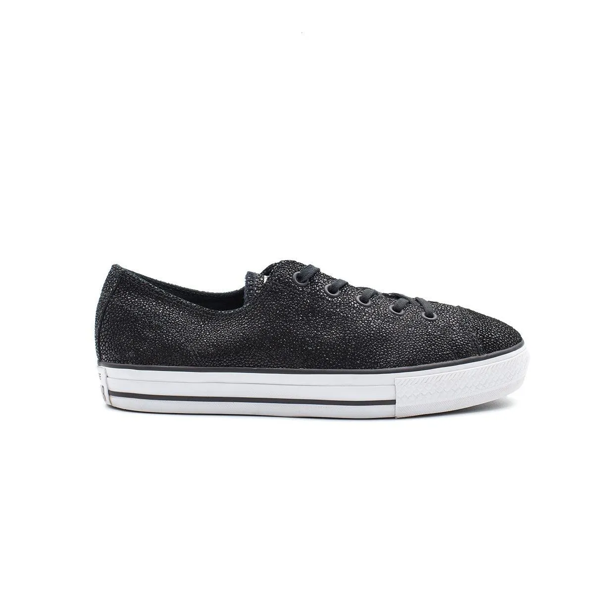 Converse Chuck Taylor All Star Low-Top Sneakers Leather Black Colour For Women