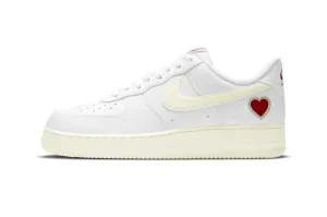 NIKE AIR FORCE 1 VALENTINE'S DAY SAIL