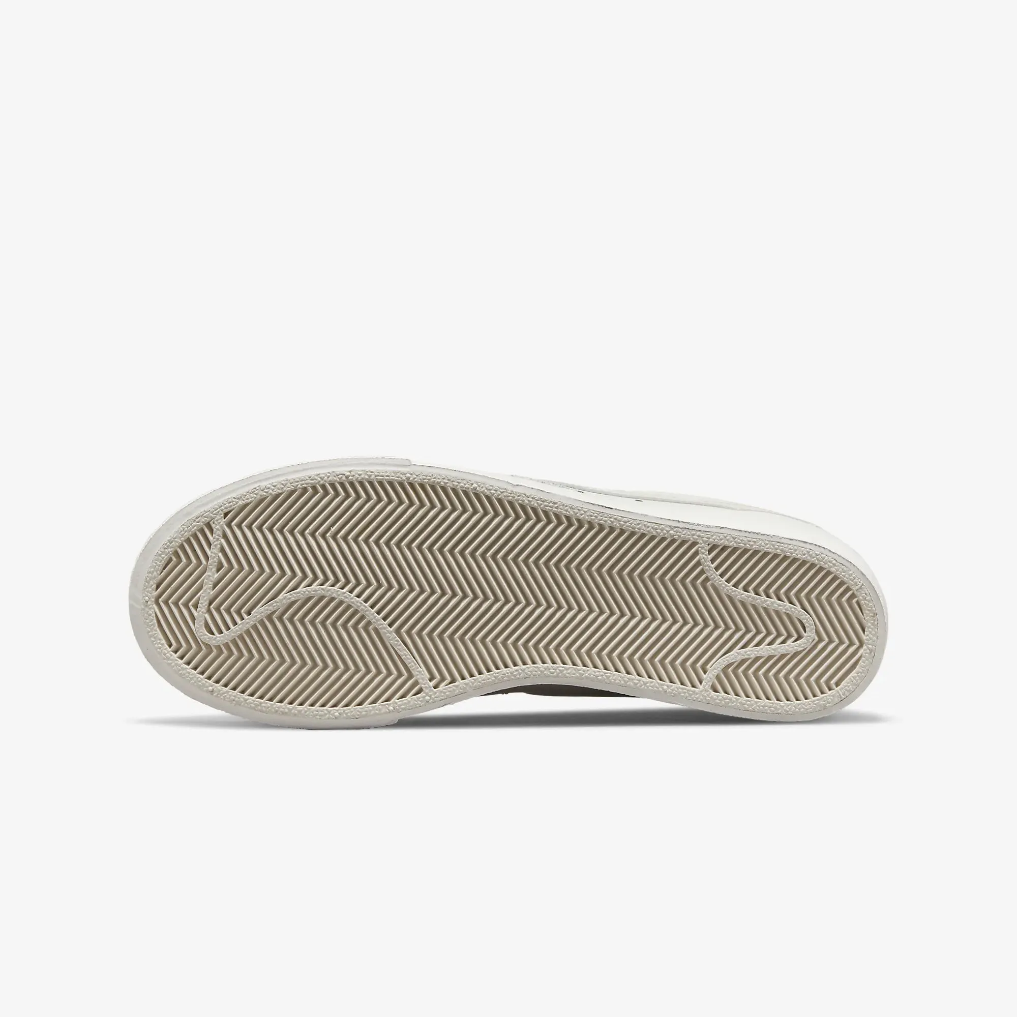 Nike | WMN'S BLAZER LOW PLATFORM  { SAIL/SAIL-SAIL-BLACK