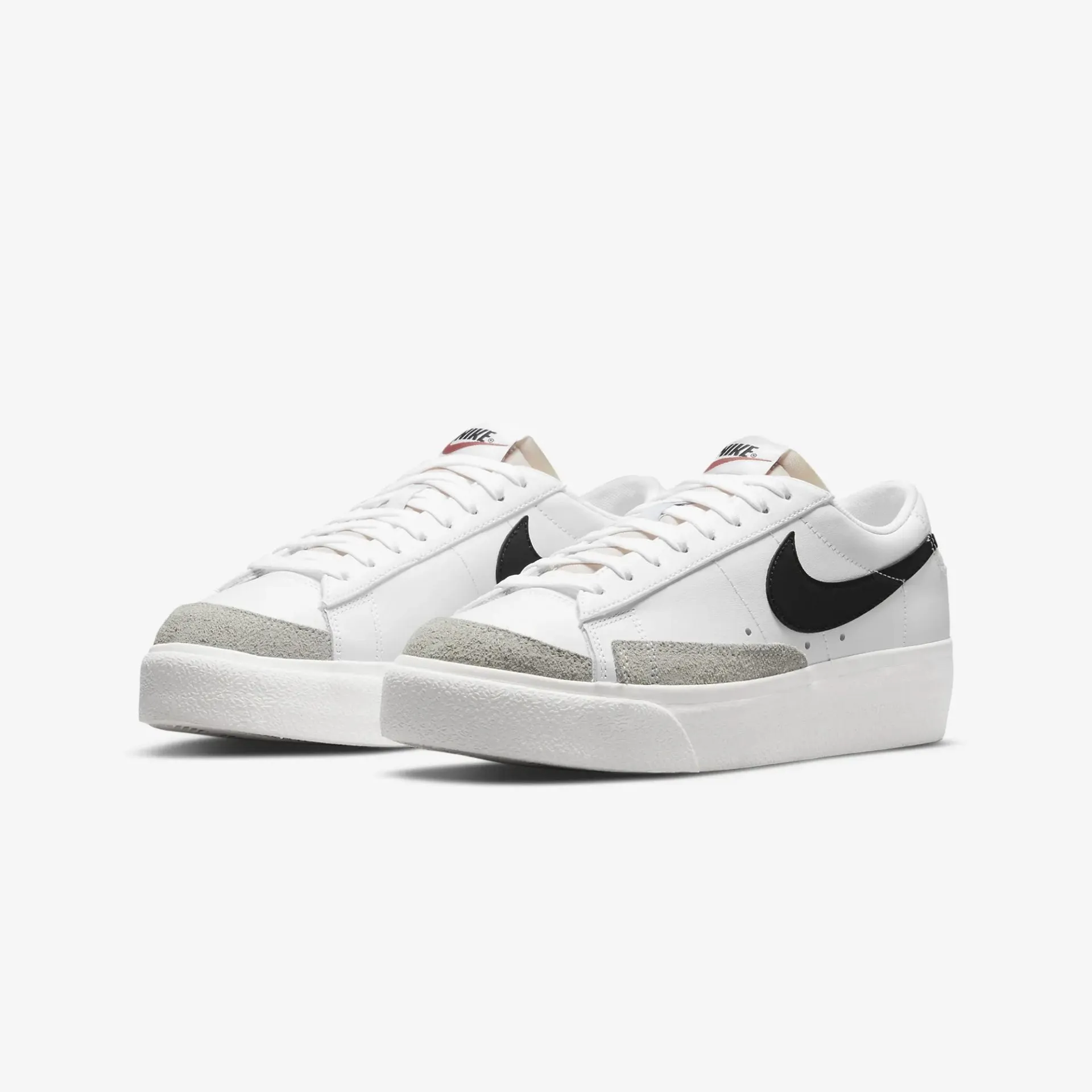 Nike | WMN'S BLAZER LOW PLATFORM