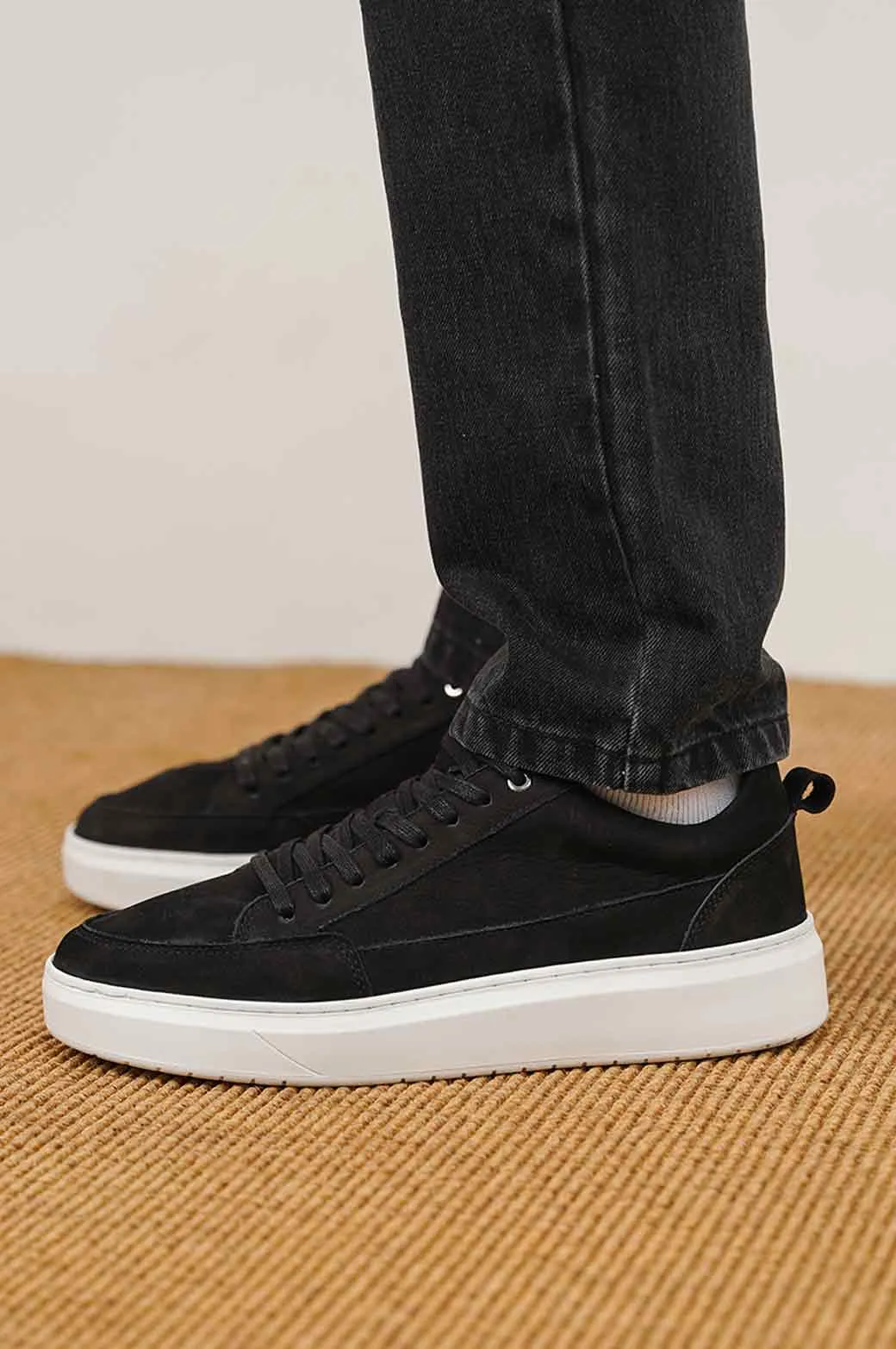 PLATFORM LEATHER SNEAKERS