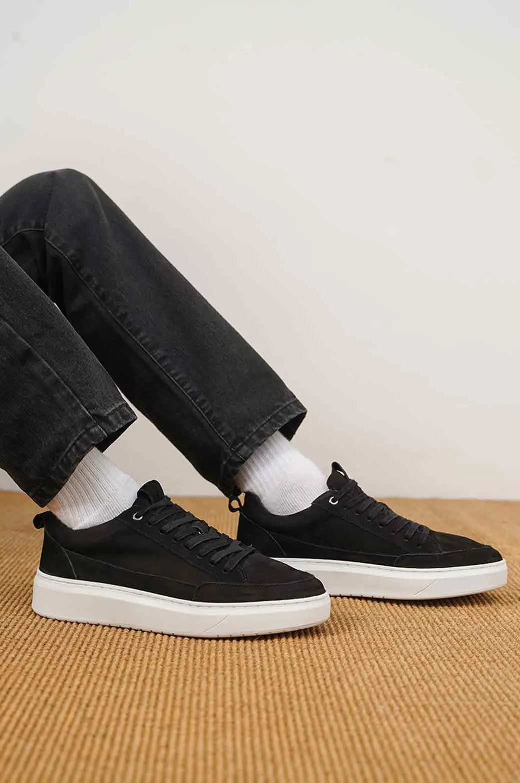 PLATFORM LEATHER SNEAKERS