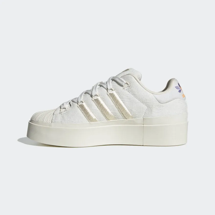 Scarpe Donna ADIDAS Sneakers linea Superstar Bonega W in Tessuto colore White