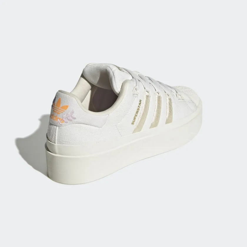 Scarpe Donna ADIDAS Sneakers linea Superstar Bonega W in Tessuto colore White