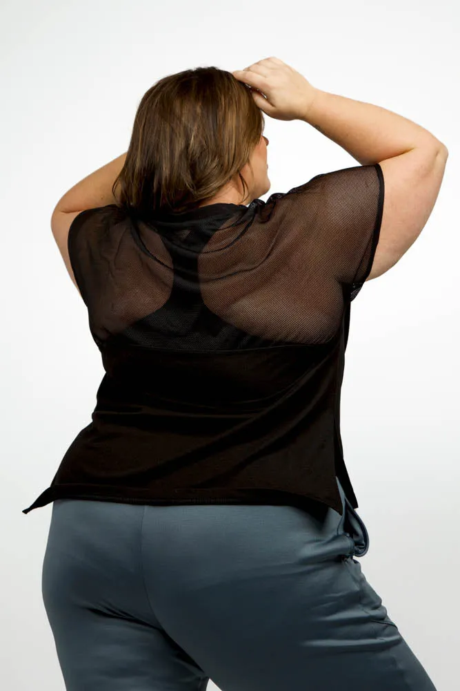 SHORT SLEEVE TOP WITH MESH BACK PANEL