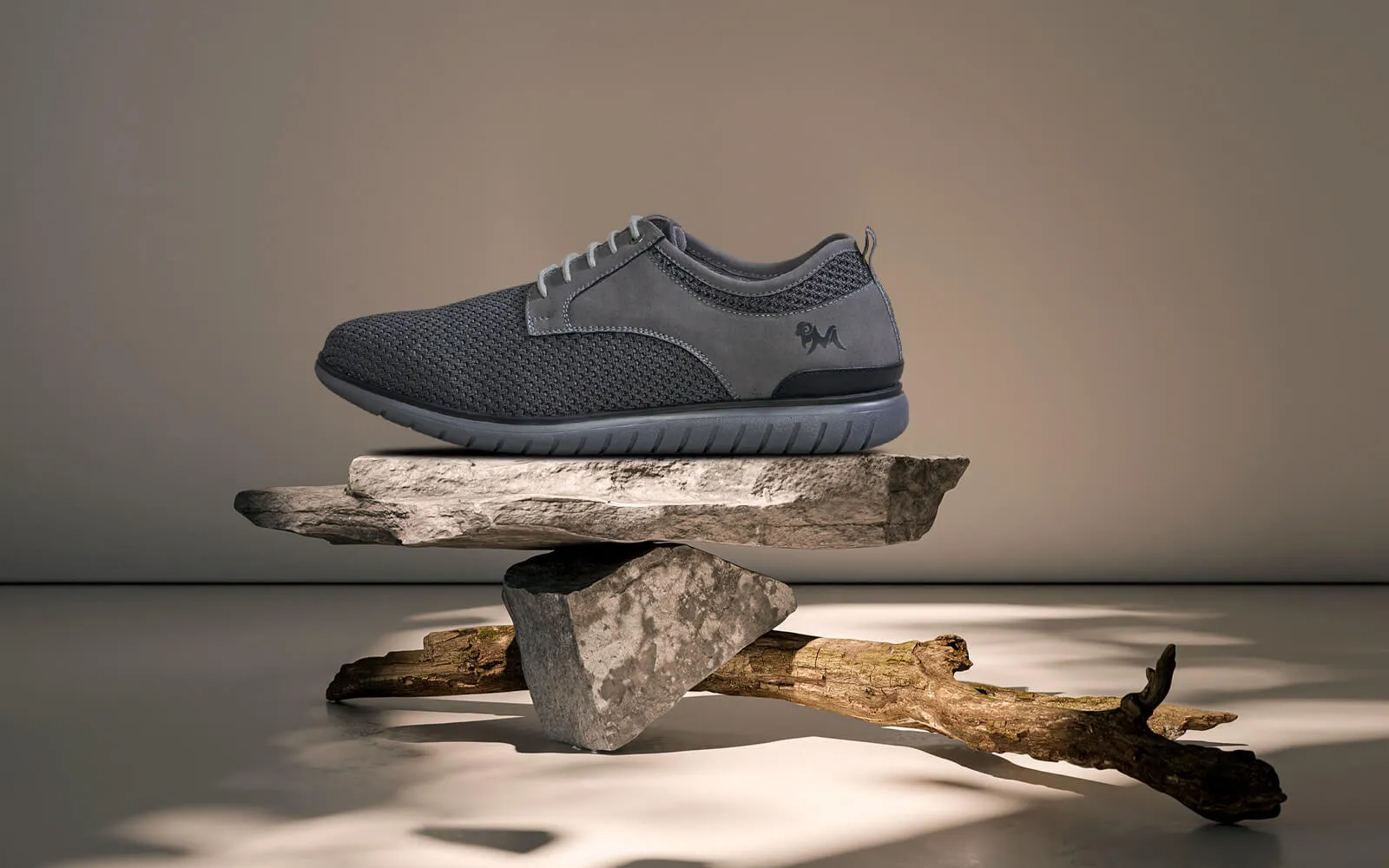 The Derbies : Grey