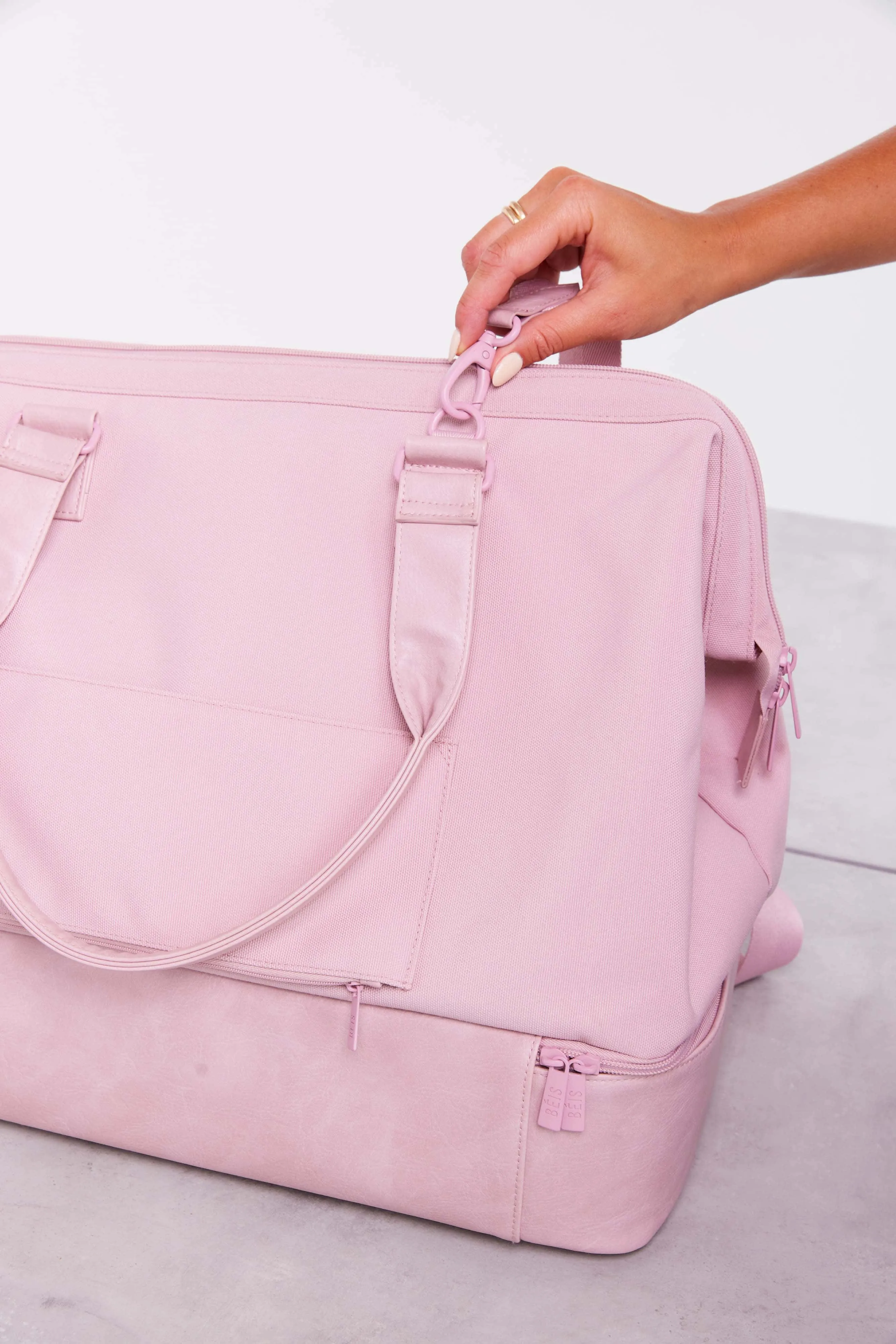 The Weekender in Atlas Pink