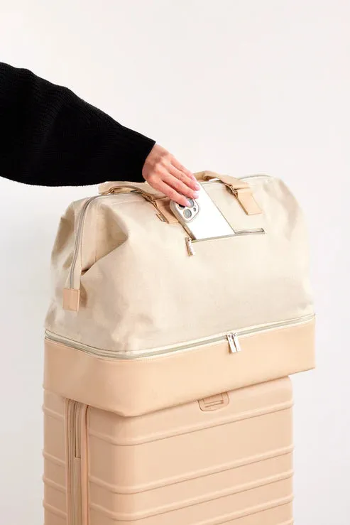 The Weekender in Beige