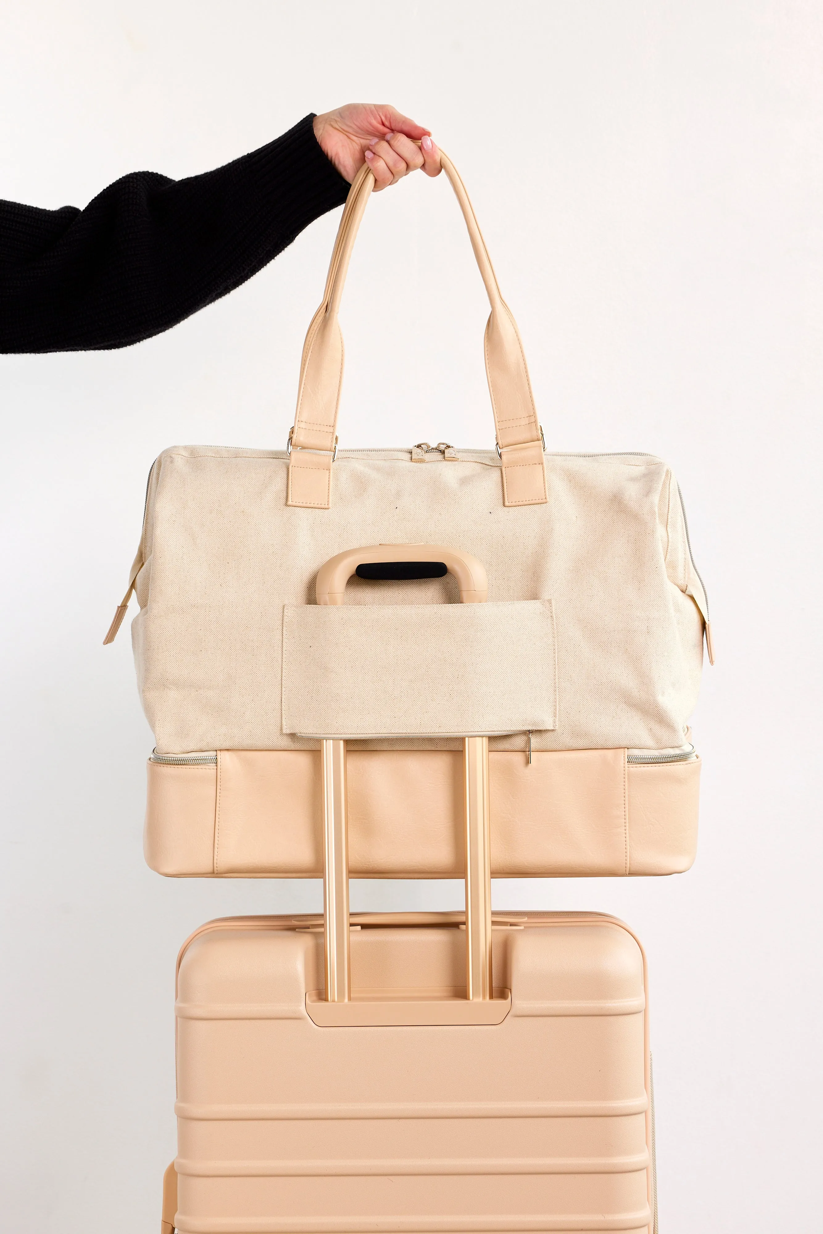 The Weekender in Beige