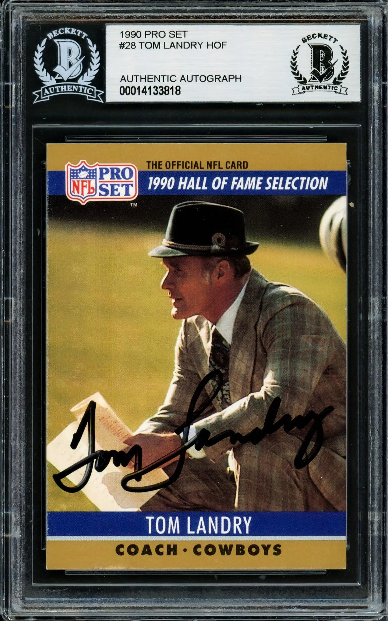 Tom Landry Autographed 1990 Pro Set Card #28 Dallas Cowboys Beckett BAS #14133818