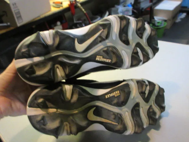 Used Nike Cleats Size 2