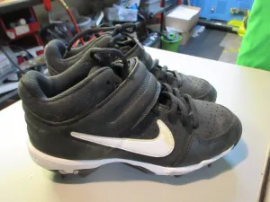 Used Nike Cleats Size 2