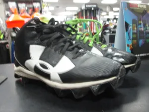 Used Under Armour Football Cleats Size 3Y