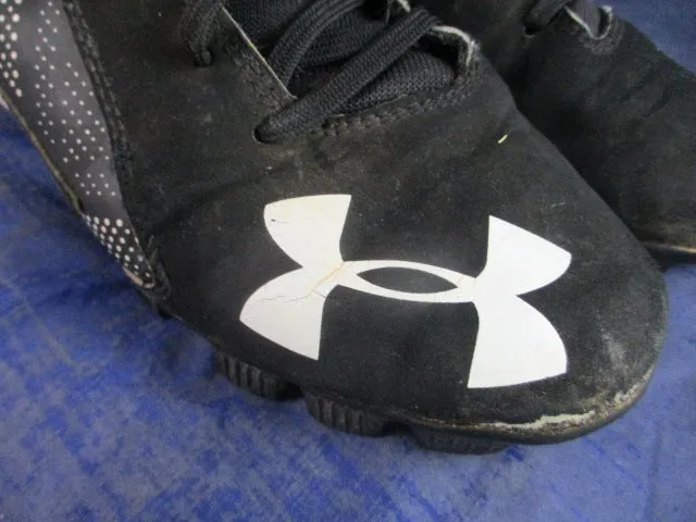 Used Under Armour Leadoff Cleats Size 6.5 - small wear