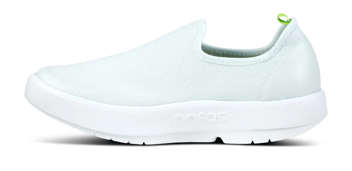 Women's OOmg eeZee Low Shoe - Ice